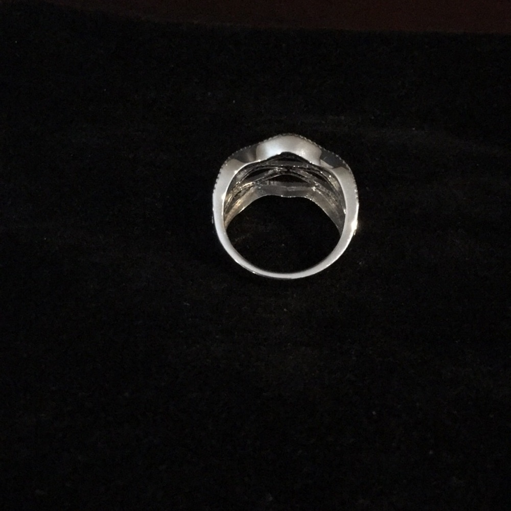 Half carat white gold ring. Size 6. - Picture 2 of 4